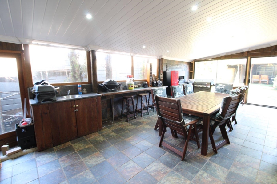 6 Bedroom Property for Sale in Doringkruin North West